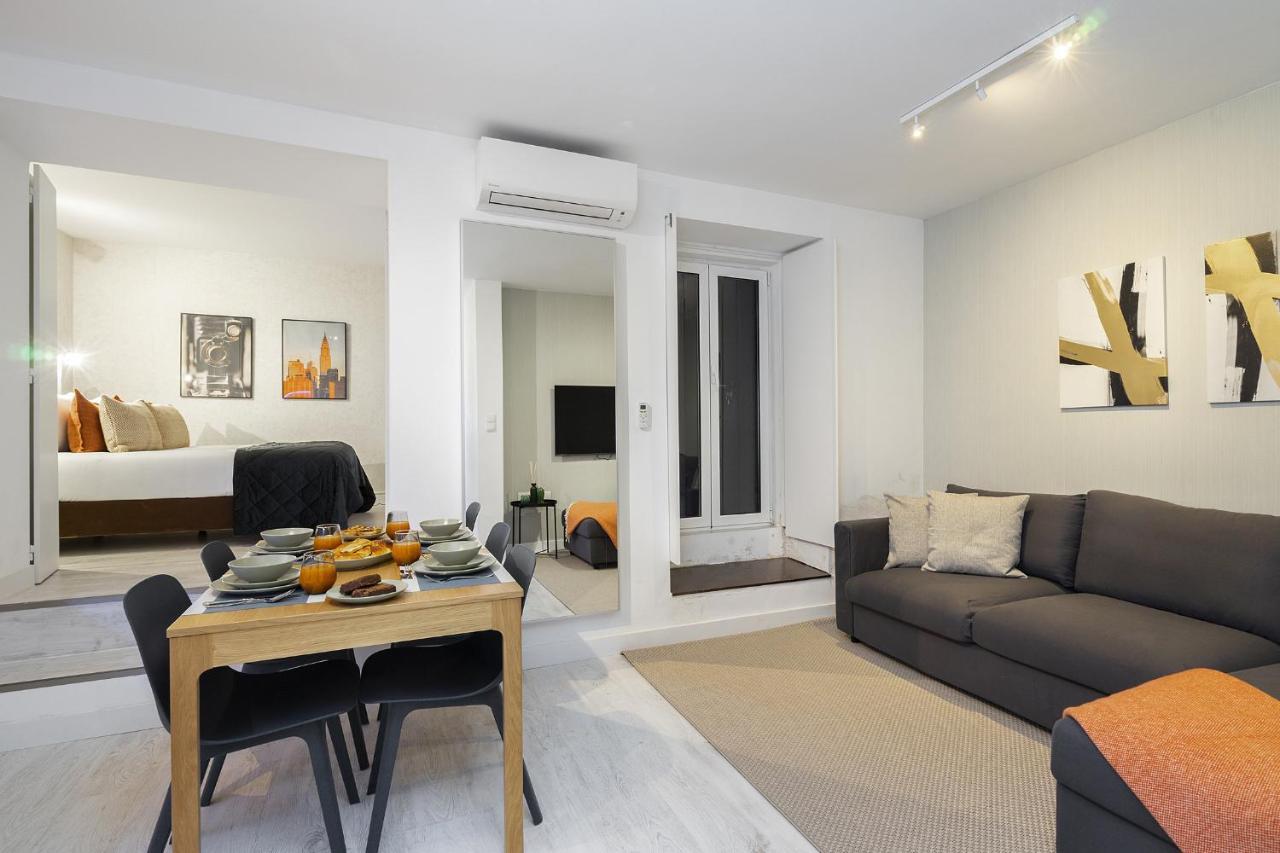 Whome Lisbon'S Best Kept Secret: 2-Bed W/Ac & Patio Luaran gambar